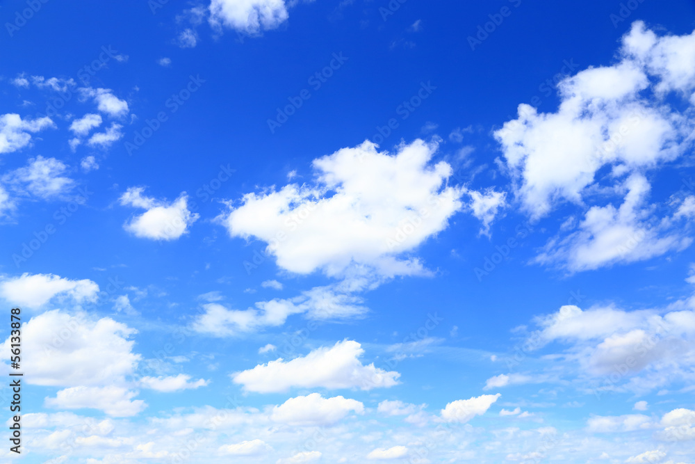 夏の青空と白い雲 Stock Photo | Adobe Stock