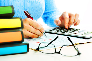 Aufkleber - Hands with calculator.