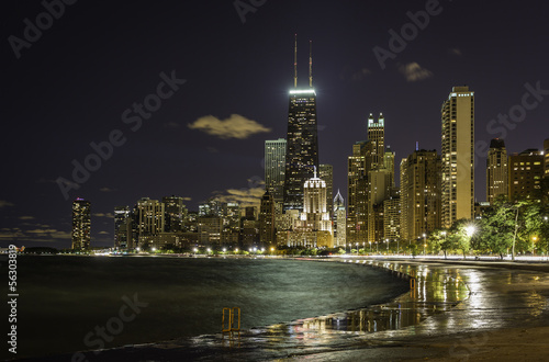 Naklejka na drzwi Downtown Chicago at night