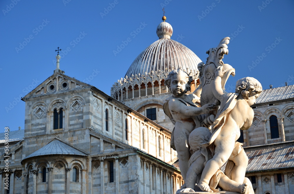 Pomnik aniołów na Placu Cudów w Pizie, Włochy - obrazy, fototapety, plakaty 