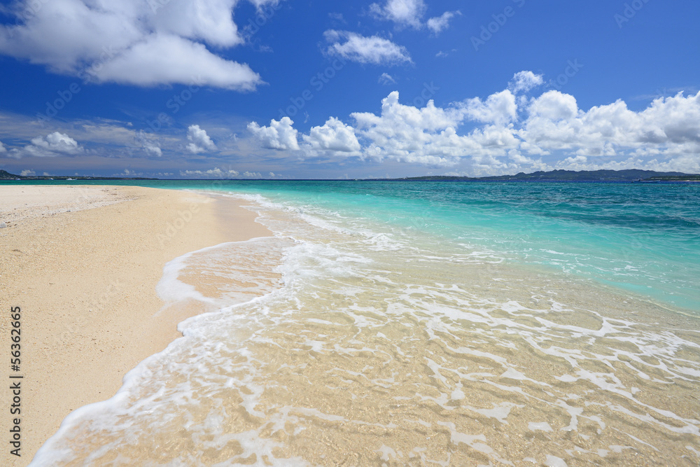 Wall Murals 南国沖縄の綺麗な珊瑚の海と夏空 Nikkel Art Wall Murals 南国沖縄の綺麗な珊瑚の海と夏空 Nikkel Art