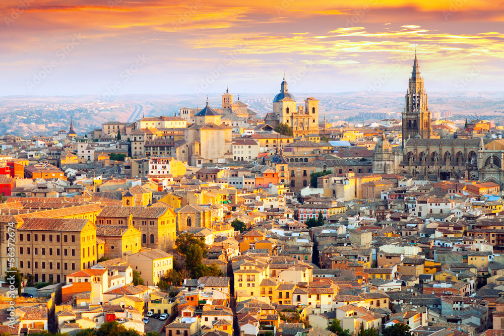 Dawn view of Toledo - obrazy, fototapety, plakaty 