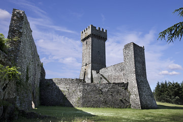 Fototapete - Ancient castle Rocca in Radicofani. Italy
