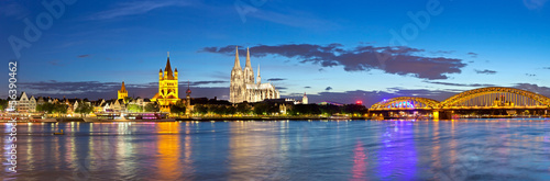 Fotomural Cologne city skyline panorama, Germany