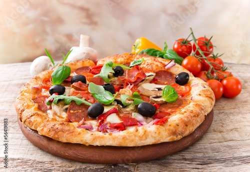 Naklejka samoprzylepna Pyszna włoska pizza