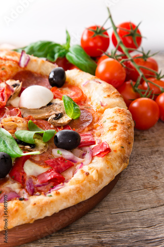 Naklejka samoprzylepna Pyszna włoska pizza