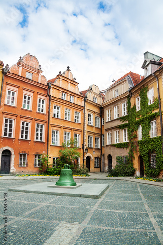 Board z aluminiowym obramowaniem Dzwonnica na ulicy Kanonia, warszawa