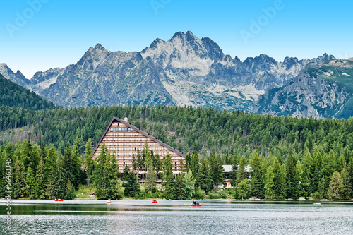 Board z aluminiowym obramowaniem Widok na strbske pleso i wysokie tatry