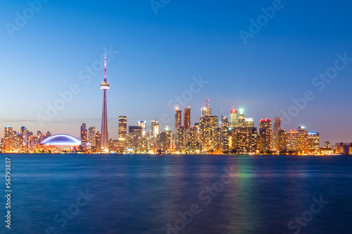 Plakat na papierze fotorealistycznym Panoramę Toronto po zachodzie słońca