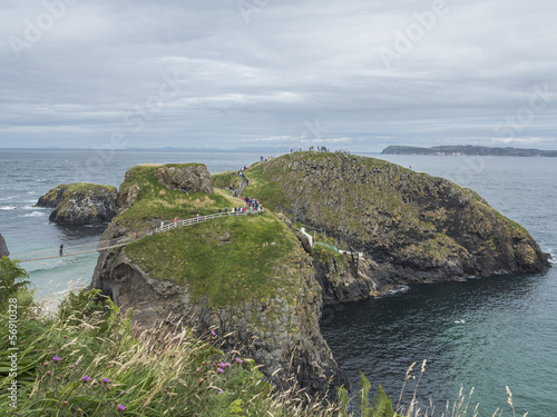 Plakat na papierze fotorealistycznym Carrick-a-rede, most wiszący - Irlandia