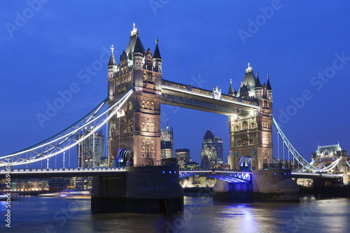 Naklejka samoprzylepna Tower Bridge w nocy, Londyn.