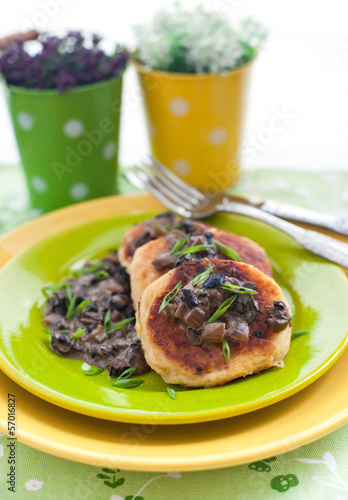 Potato pancakes with mushroom sauce © kate_smirnova