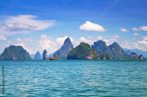 Plakat na papierze fotorealistycznym Sceneria phang nga park narodowy w Thailand