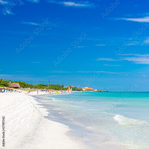 Board z aluminiowym obramowaniem Piękna plaża Varadero na Kubie