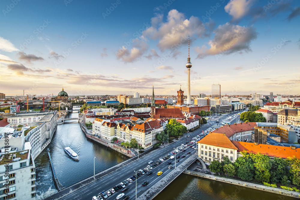 Berlin, Germany Afternoon Cityscape - obrazy, fototapety, plakaty 