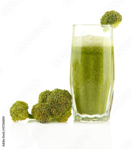 Obraz w ramie Glass of green vegetable juice and broccoli isolated on white