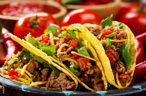 Board z aluminiowym obramowaniem Talerz z tacos