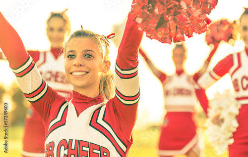Fotografía Portrait of a cheerleeder in action