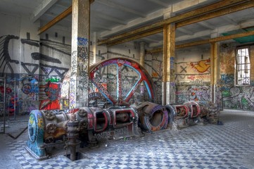 Wall Mural - Dampfmaschine in einer Halle
