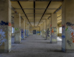 Wall Mural - Verlassene Halle