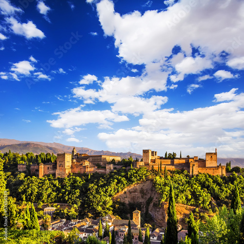 Obraz na płótnie canvas czteroczęściowy "tetraptyk" Starożytny arabski forteca alhambra, granada, hiszpania