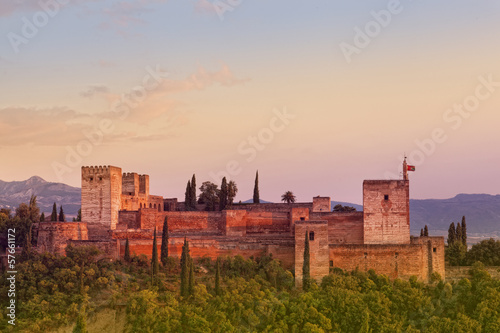Plakat na papierze fotorealistycznym Starożytny arabski forteca alhambra, granada, hiszpania