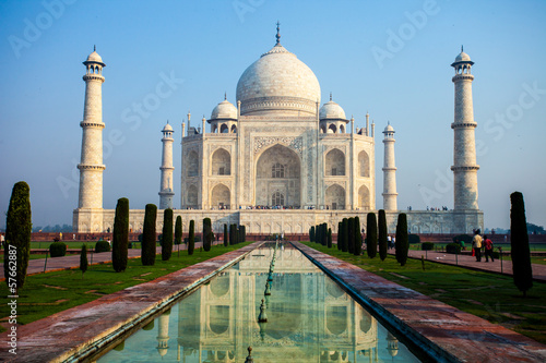 Plakat na papierze fotorealistycznym Taj mahal.famous pomnik w indiach, agra, uttar pradesh