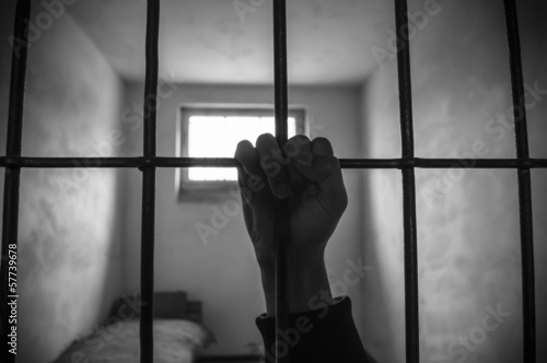 Fotografia, Obraz  hand of a prisoner