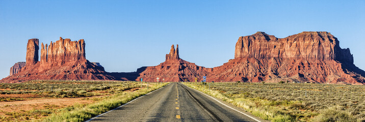 Panoramic view of Road To Monument Valley