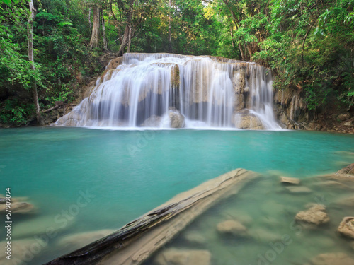 Plakat na papierze fotorealistycznym Erawan wodospad, kanchanaburi, tajlandia