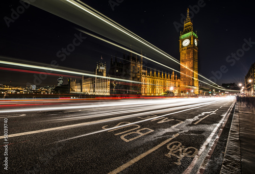 Plakat na papierze fotorealistycznym Londyński pas autobusowy