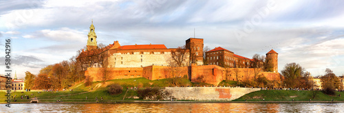 Obraz na płótnie canvas Panorama zamku wawel w krakowie, polska