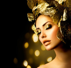 Wall Mural - Fashion Glamour Makeup. Holiday Gold Make-up