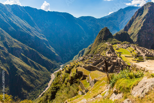 Plakat na papierze fotorealistycznym Tajemnicze miasto - Machu Picchu, Peru, Ameryka Południowa