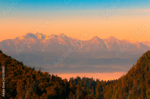 Board z aluminiowym obramowaniem Pieniny z panoramą tatr