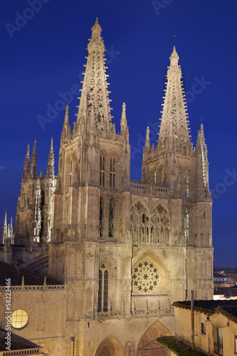 Naklejka samoprzylepna Katedra burgos illuminated.castilla, spain.