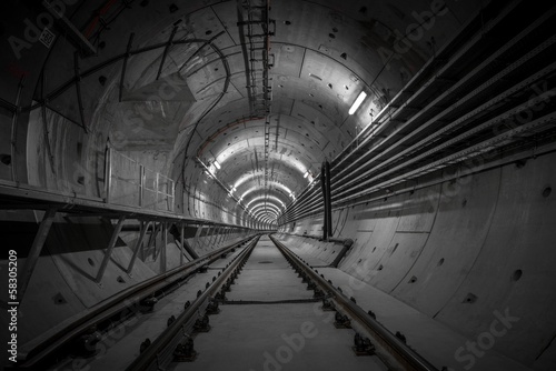 Board z aluminiowym obramowaniem Podziemny schron przeciwatomowy dla opadu