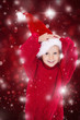 © StefanieBaum - Kleines Mädchen freut sich auf Weihnachten