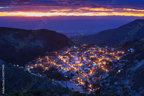 Plakat na papierze fotorealistycznym Real de catorce - jedno z magicznych miast w Meksyku