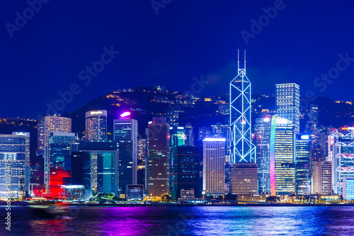 Naklejka samoprzylepna Hongkong miasto nocą