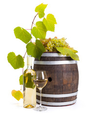 Wall Mural - White wine with old barrel and grapes