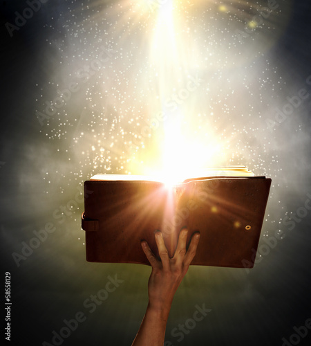 Plakat na papierze fotorealistycznym Magiczna książka
