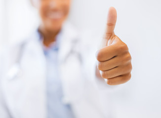 Poster - female doctor showing thumbs up