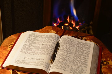 Wall Mural - Fireside bible study