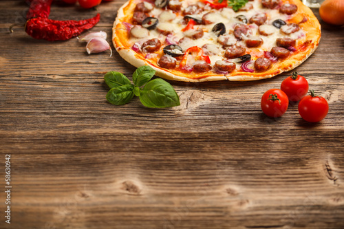 Naklejka samoprzylepna Pyszna włoska pizza