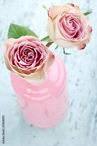 Foto-Fußmatte - Roses in a glass bottle (von Anna-Mari West)