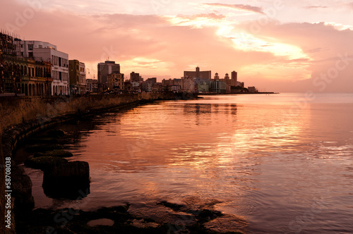 Photo Malecon at Sunset. Havana (Cuba)