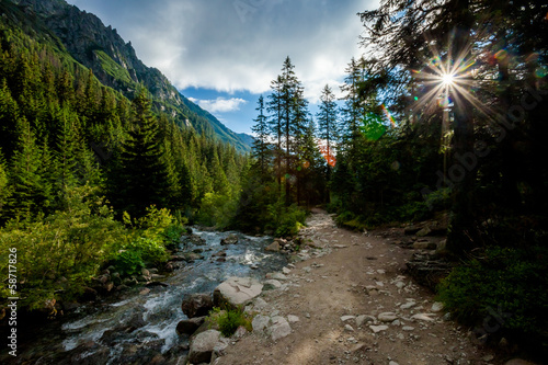 Fotoboard na płycie Piękne tatry góry krajobraz pięć jezior doliny