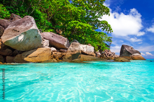 Plakat na papierze fotorealistycznym Rajska laguna similan wyspy w Thailand
