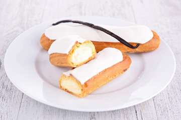 Wall Mural - vanilla eclair